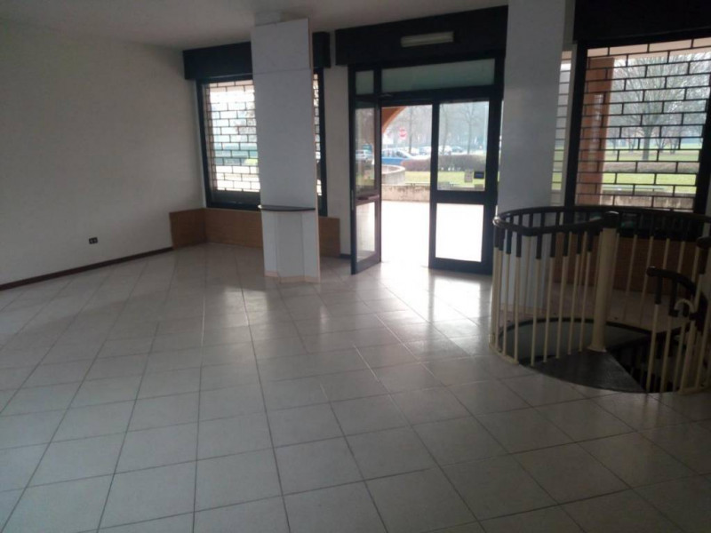 negozio in vendita a Padova in zona Mortise