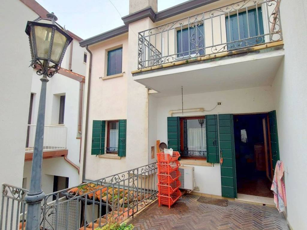 appartamento in vendita a Padova in zona Savonarola