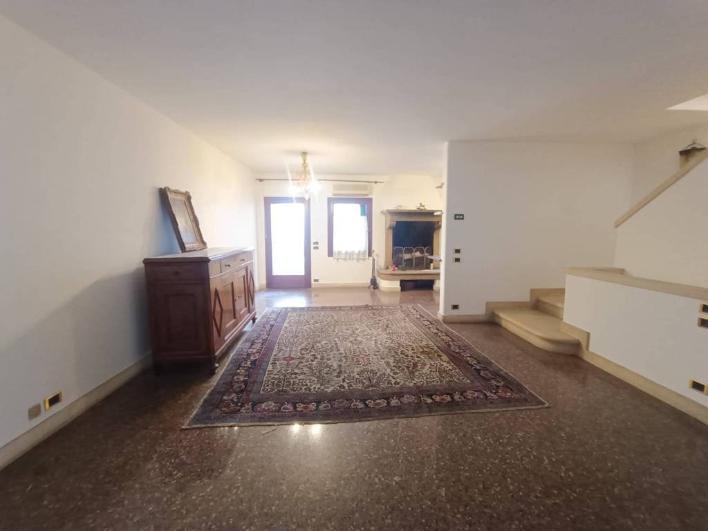casa indipendente in vendita a Padova in zona Savonarola