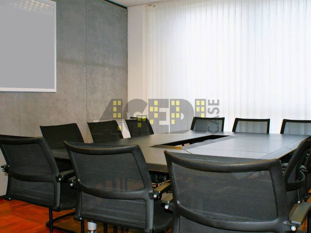 ufficio in vendita a Padova in zona Portello