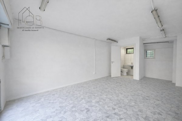 negozio in vendita a Padova in zona Sant'Osvaldo / Santa Rita