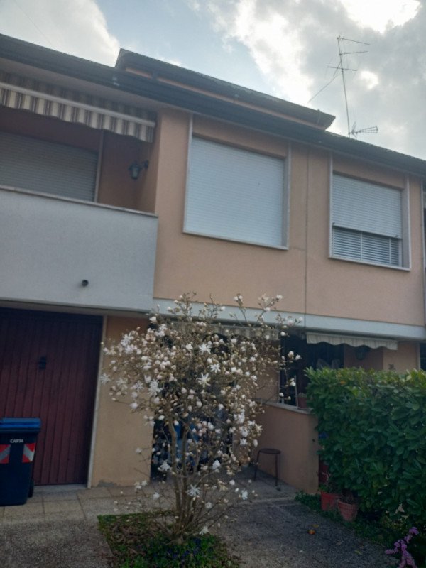 casa indipendente in vendita a Padova in zona Brentelle