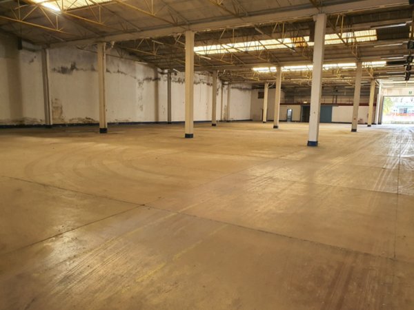 capannone in vendita a Padova in zona San Lazzaro