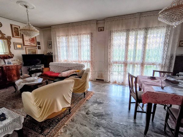 casa indipendente in vendita a Padova in zona Arcella