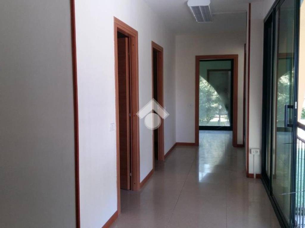 ufficio in vendita a Padova in zona Mandria