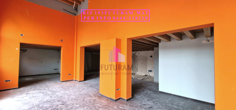 negozio in vendita a Padova in zona Centro Storico