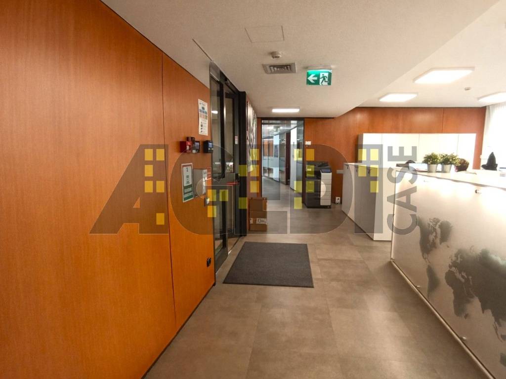 ufficio in vendita a Padova in zona Stanga
