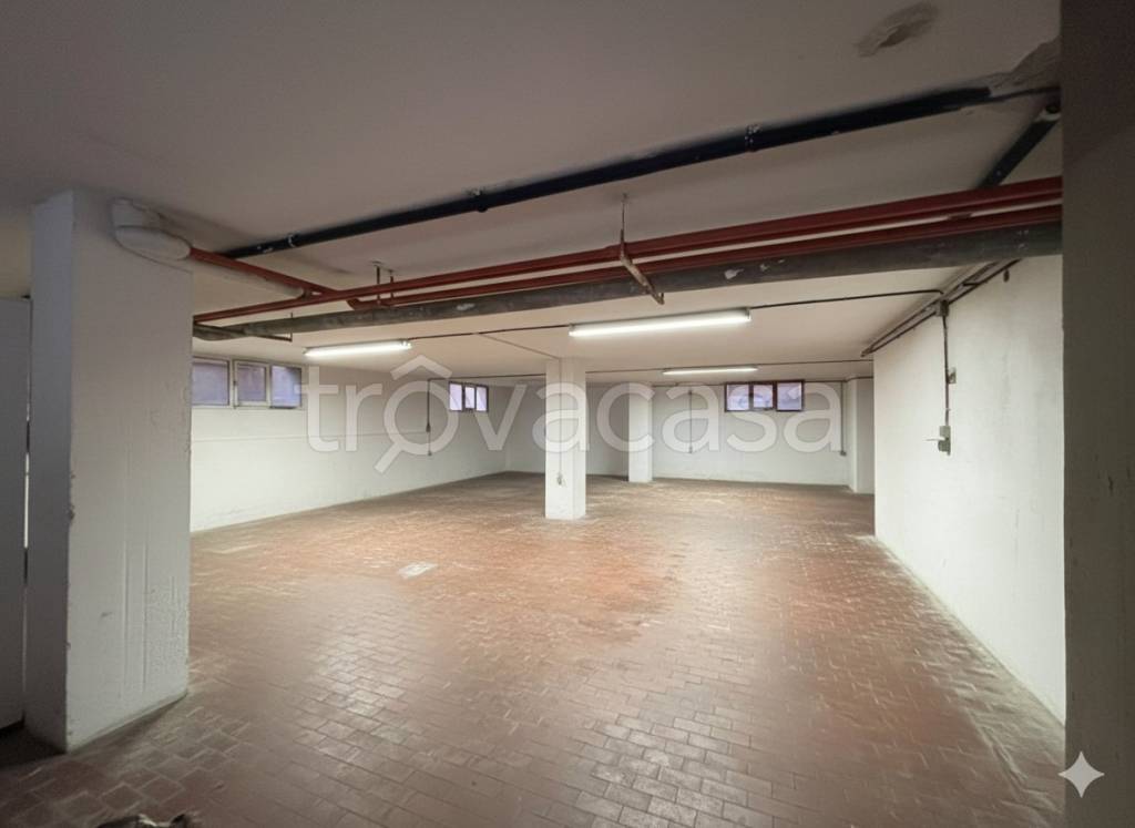 locale commerciale in vendita a Padova in zona Forcellini / Terranegra