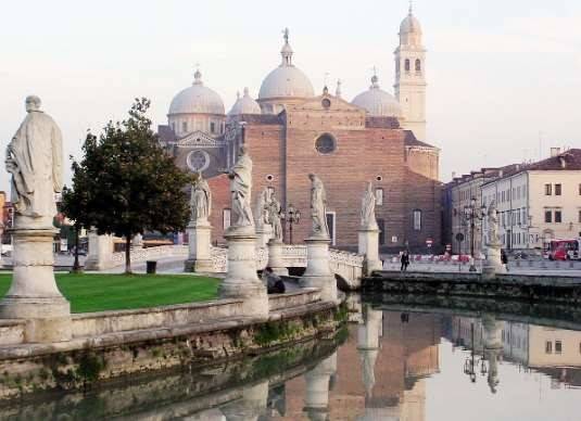 casa indipendente in vendita a Padova in zona Montà