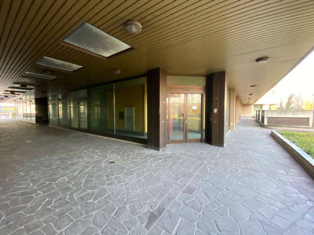 negozio in vendita a Padova in zona Camin / Granze