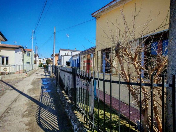 casa indipendente in vendita a Padova in zona Guizza