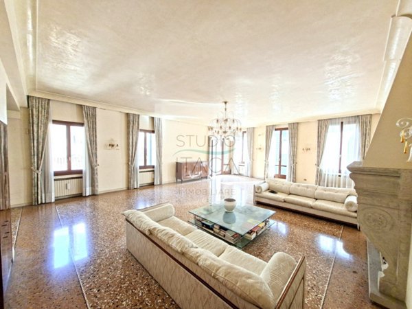 appartamento in vendita a Padova in zona Centro Storico