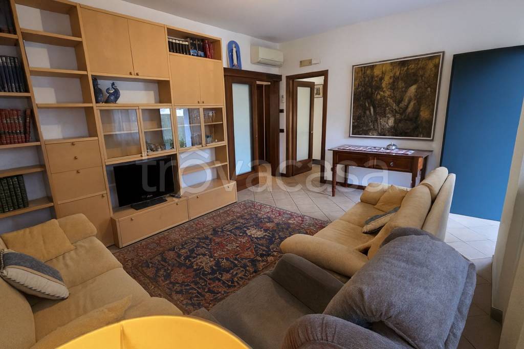 casa indipendente in vendita a Padova in zona Arcella