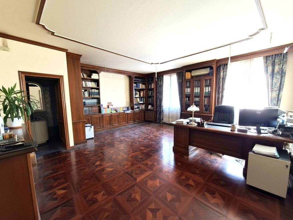 ufficio in vendita a Padova in zona Centro Storico