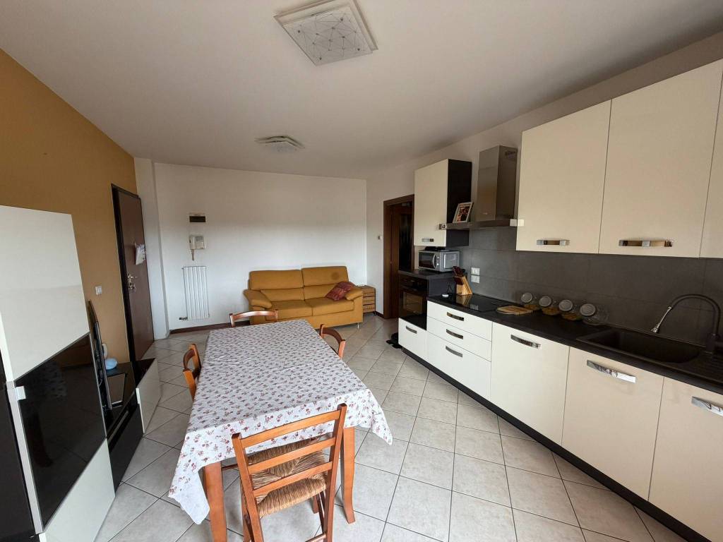 appartamento in vendita a Padova in zona Altichiero