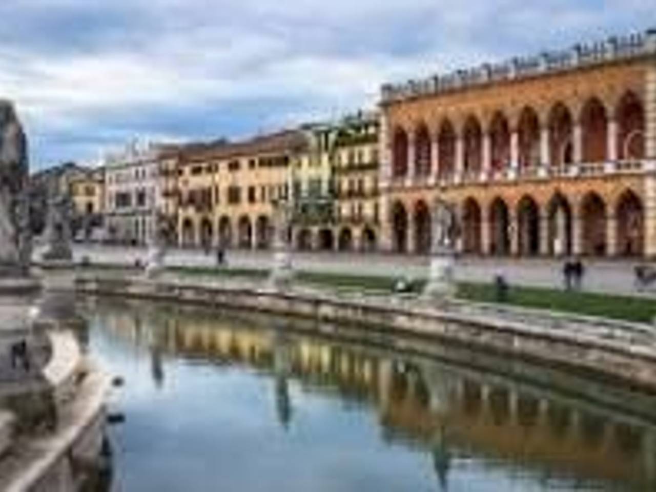 appartamento in vendita a Padova in zona Centro Storico