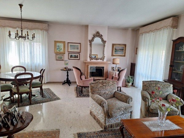 casa indipendente in vendita a Padova in zona Brentelle