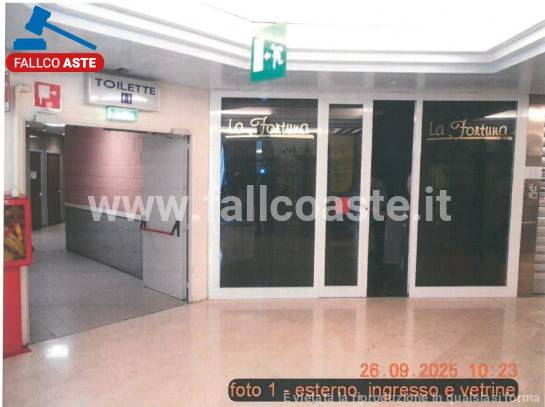 negozio in vendita a Padova in zona Stanga