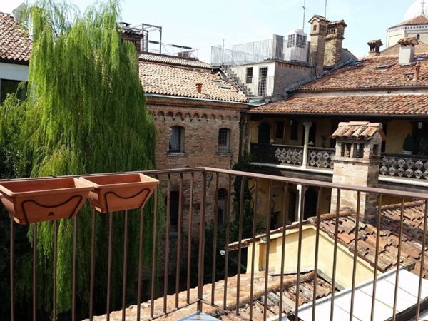 intera palazzina in vendita a Padova in zona Savonarola