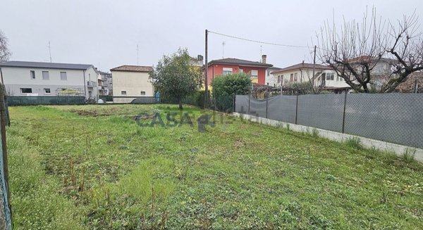 casa indipendente in vendita a Padova in zona Mortise