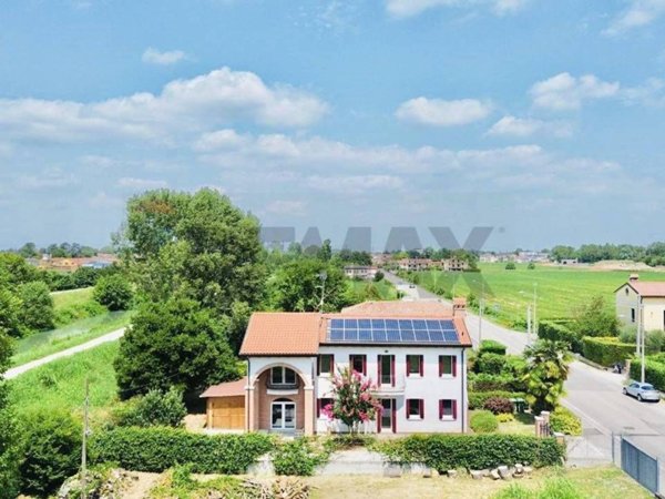 casa indipendente in vendita a Padova in zona Brentelle
