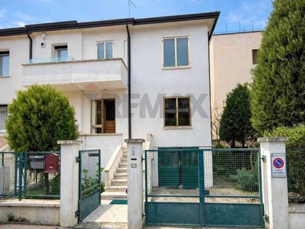 casa indipendente in vendita a Padova in zona Centro Storico