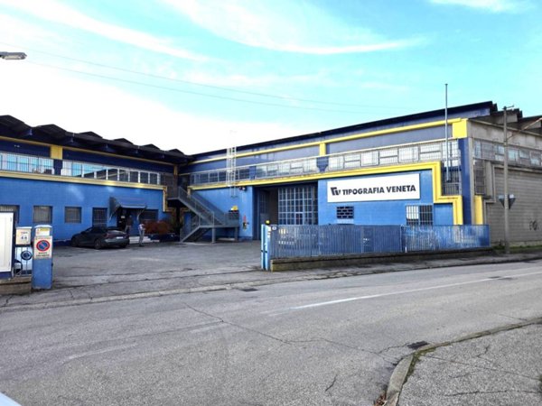 locale commerciale in vendita a Padova in zona Pio X