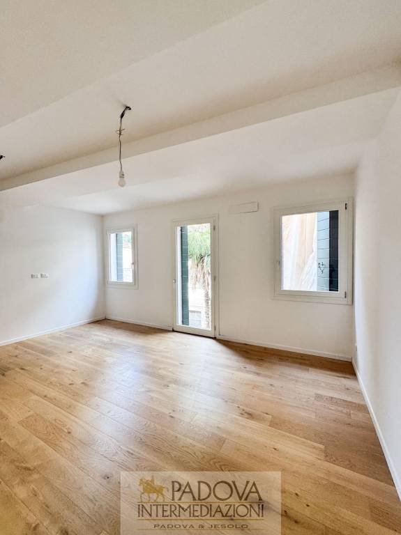 appartamento in vendita a Padova in zona Centro Storico