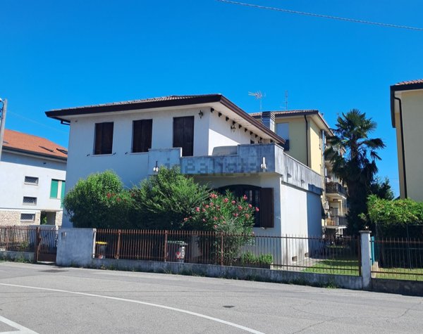 casa indipendente in vendita a Padova in zona Porta Trento
