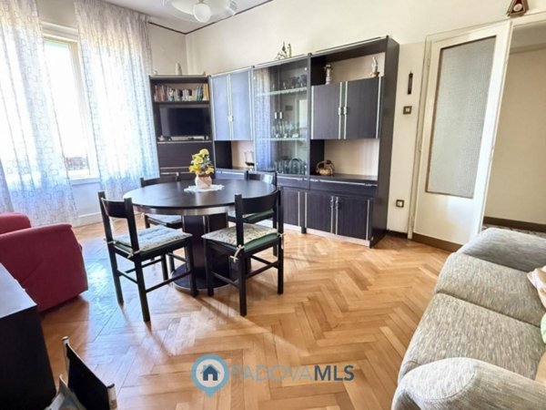 appartamento in vendita a Padova in zona San Carlo