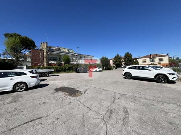 casa indipendente in vendita a Padova in zona Arcella