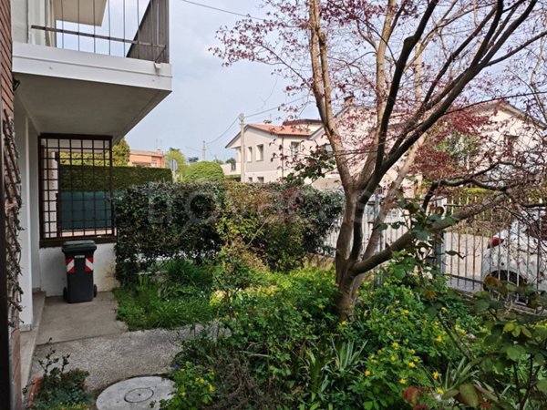 casa indipendente in vendita a Padova in zona Armistizio