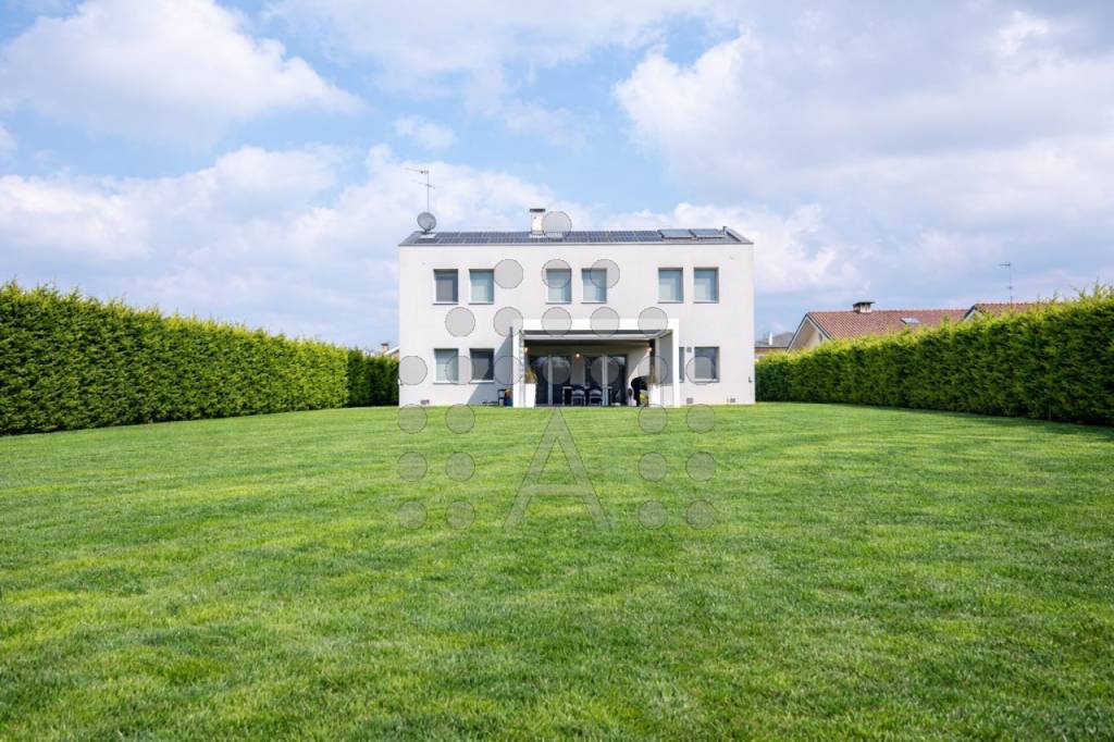 casa indipendente in vendita a Padova in zona Mandria