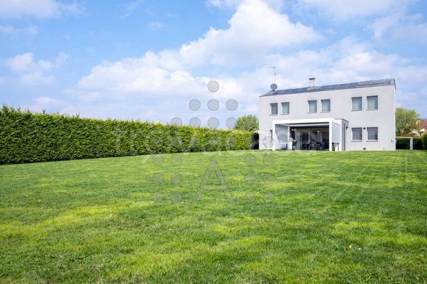 casa indipendente in vendita a Padova in zona Mandria