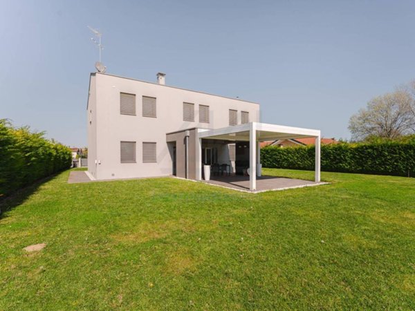 casa indipendente in vendita a Padova in zona Mandria