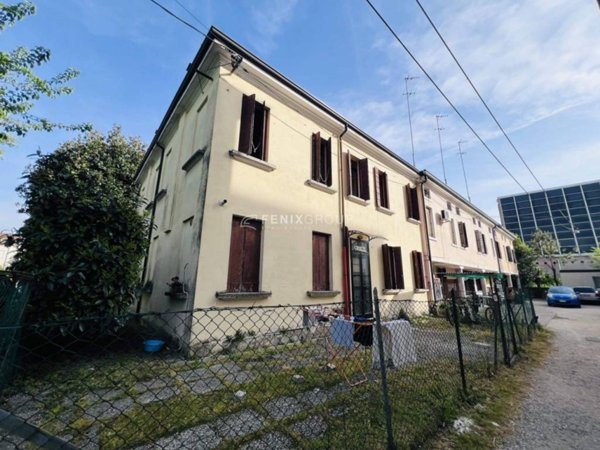 casa indipendente in vendita a Padova in zona Centro Storico