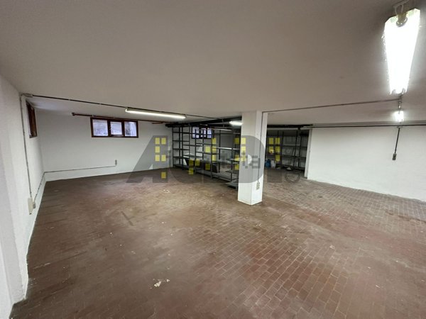 locale di sgombero in vendita a Padova in zona Forcellini / Terranegra