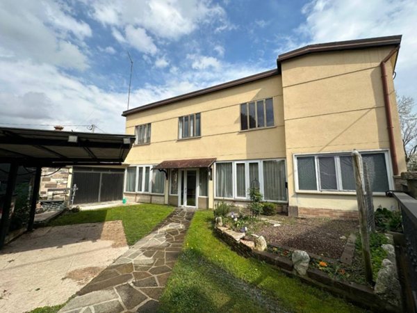 casa indipendente in vendita a Padova in zona Arcella