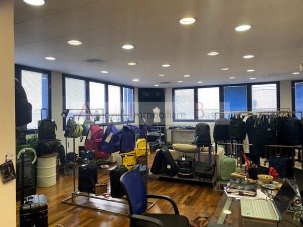 ufficio in vendita a Padova in zona Camin / Granze