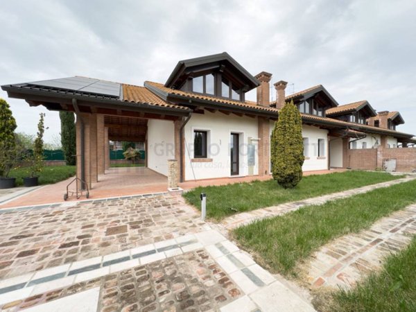 casa indipendente in vendita a Padova in zona Guizza