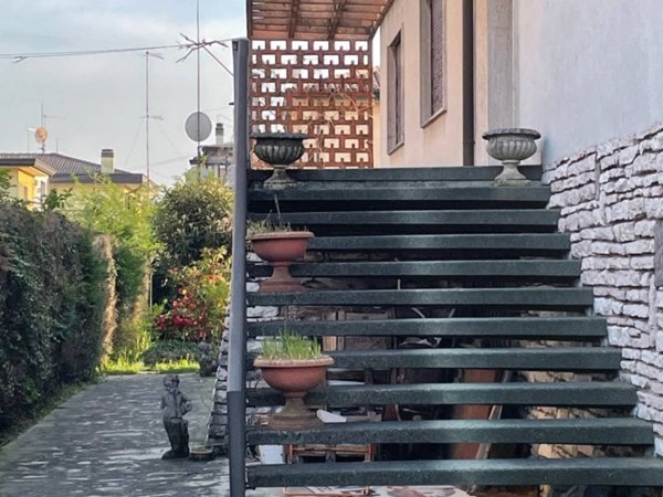 casa indipendente in vendita a Padova in zona Pontevigodarzere