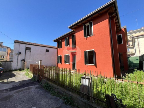 casa indipendente in vendita a Padova in zona Pontevigodarzere