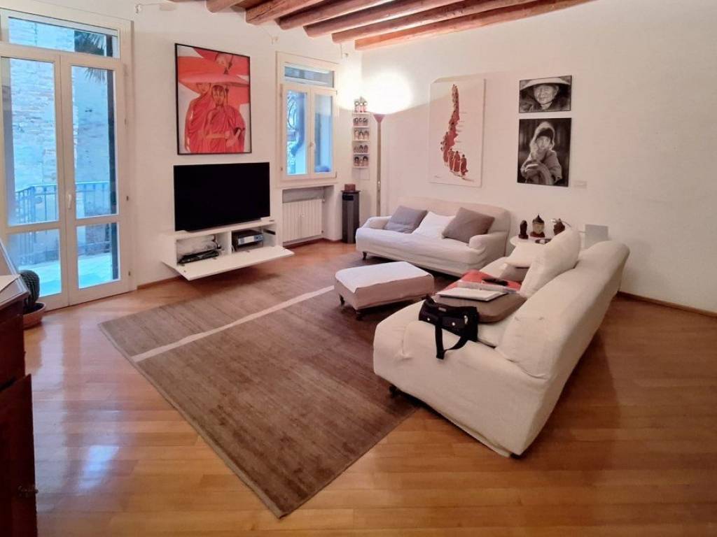 appartamento in vendita a Padova in zona Savonarola