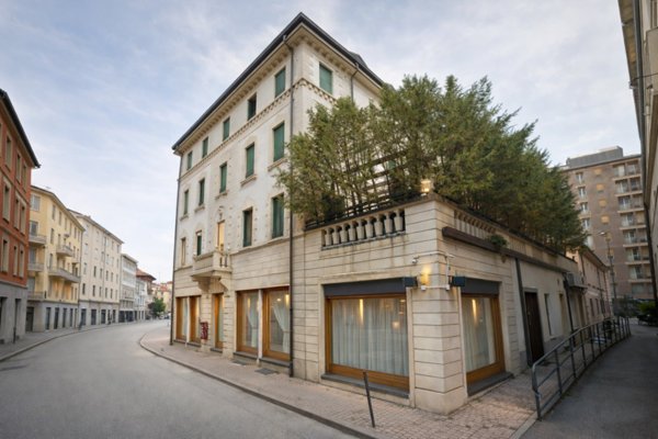 locale commerciale in vendita a Padova