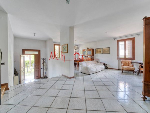 casa indipendente in vendita a Padova in zona Sacra Famiglia