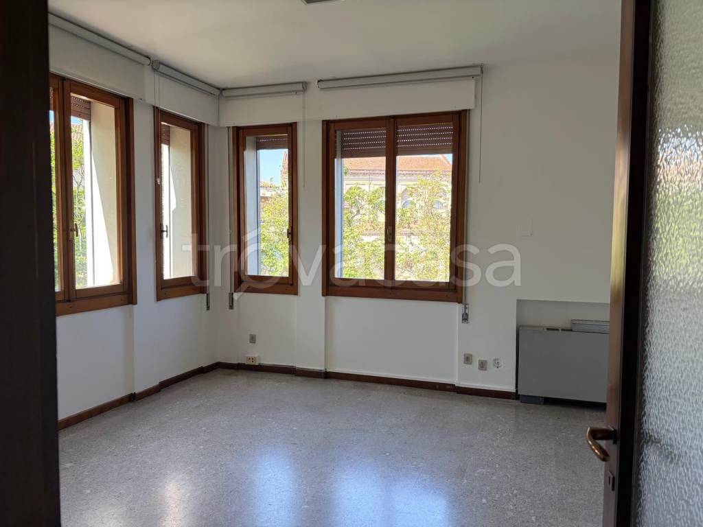appartamento in vendita a Padova in zona Savonarola