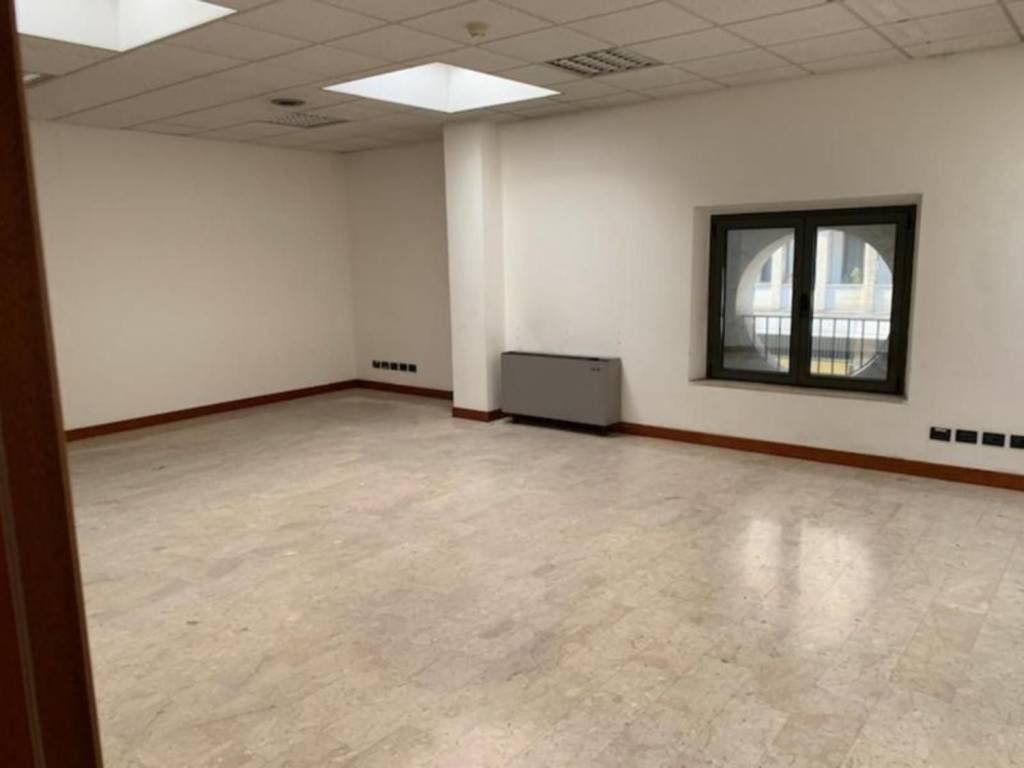 ufficio in vendita a Padova in zona Porta Trento