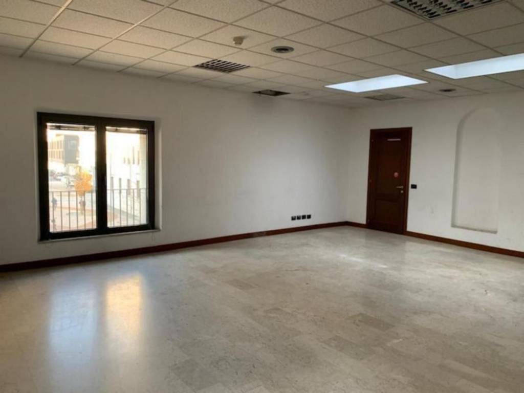 ufficio in vendita a Padova in zona Porta Trento