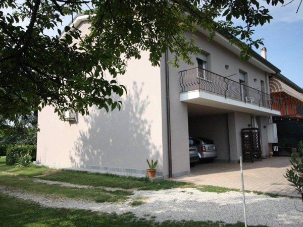casa indipendente in vendita a Padova in zona Mandria