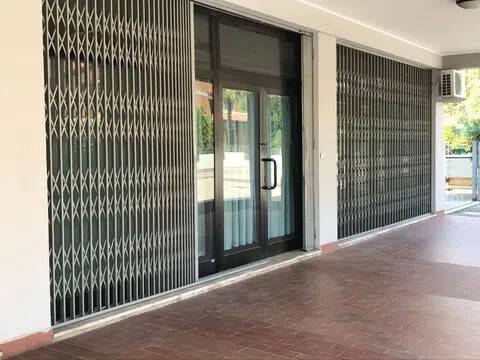 negozio in vendita a Padova in zona Savonarola